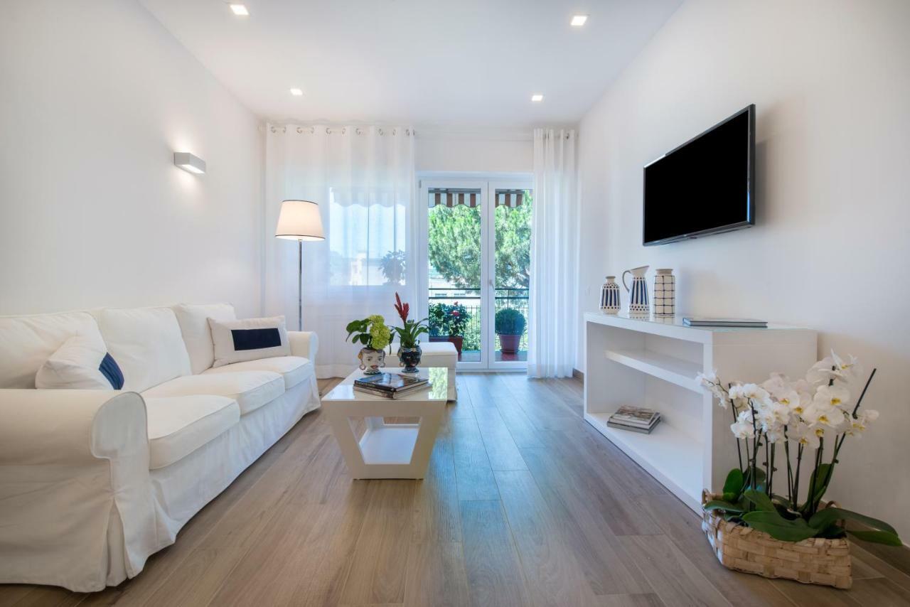 Solymar Apartments Сорренто Екстер'єр фото